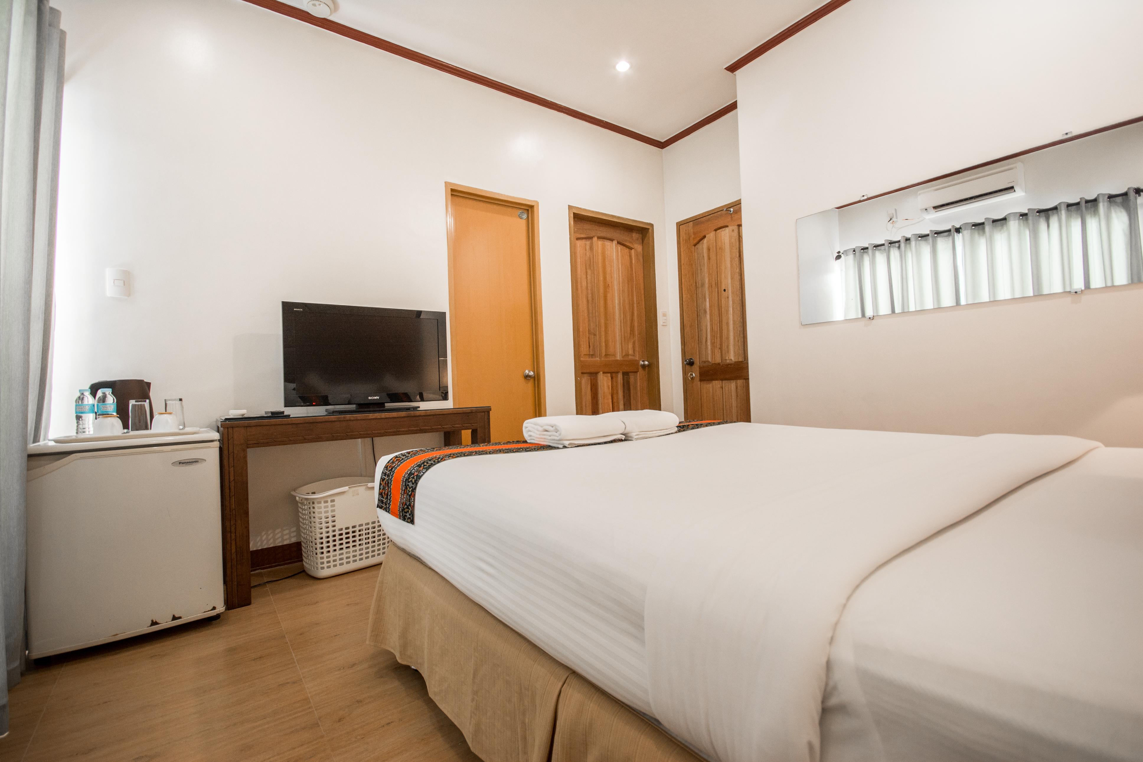 Sur Beach Resort Boracay 3*
