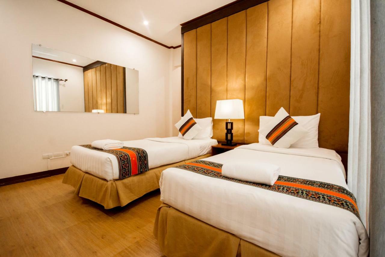 Hotel Sur Beach Resort Boracay 3*